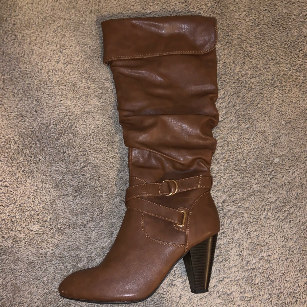 High heel boots